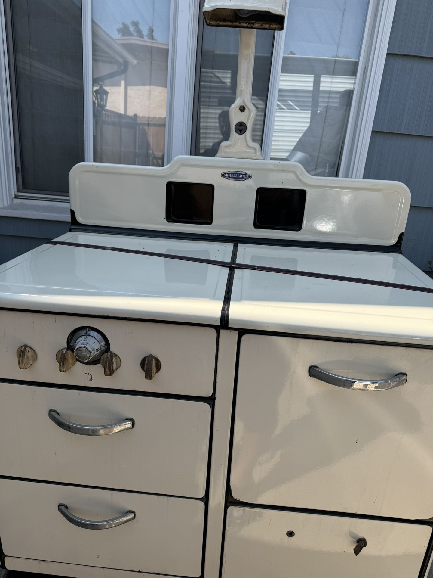 Gaffers And Sattler antique Stove