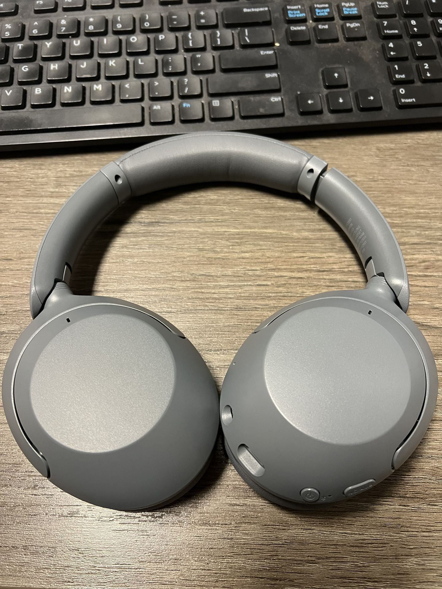 Sony WHXB910N Noise Canceling Headphones 