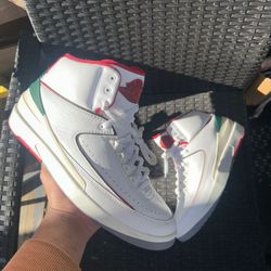 Jordan Retro 2 Origins 