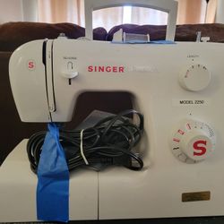 Singer Sewing Machine