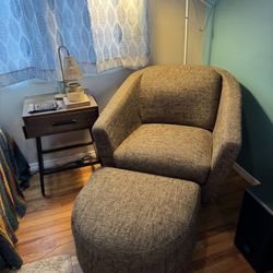 Swivel Chair And Ottoman