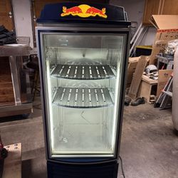 O.G. Red Bull refrigerator (True #GDM-10RF-RB) !!