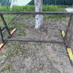 Stone Slab Or Glass Steel Rack On Pickup Truck 