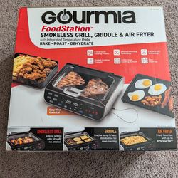New and sealed Gourmia Smokeless grill and Air Fryer