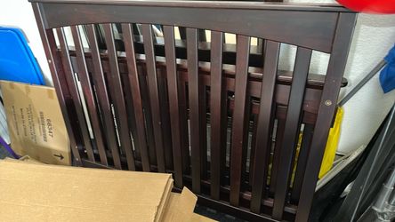 Crib/bed