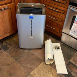 Air  Conditioner 12000btus 140$ Super Cold Powerful Nothing Is Dirty Cash Only