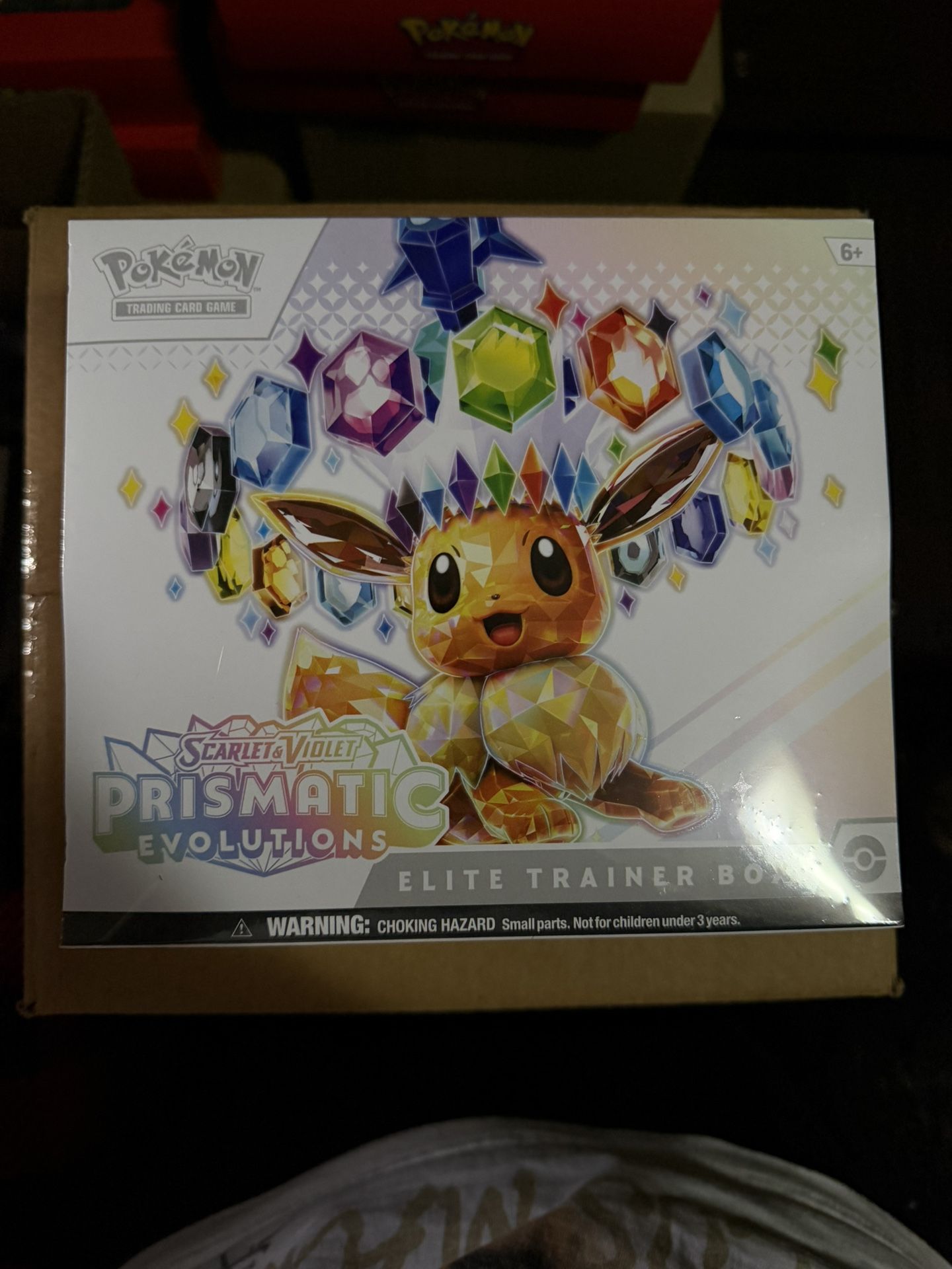 Pokemon Prismatic Evolutions Elite Trainer Box