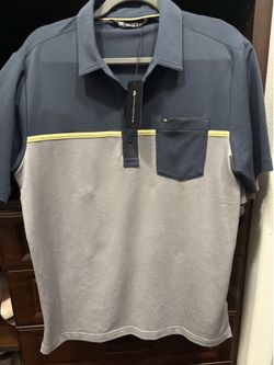 NWT MEDIUM TRAVIS MATHEW POLO