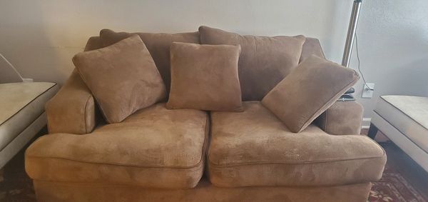 Sofa de plumas! se tiene que ir hoy!!! for Sale in Houston, TX - OfferUp