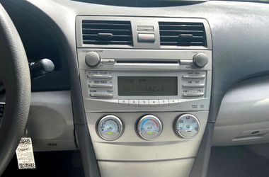 2011 Toyota Camry Thumbnail