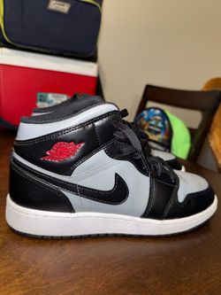 Jordan 1 mid