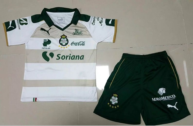 Santos home 17-18
