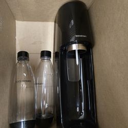 Soda Stream Carbonator (No co2 gas/bottle)