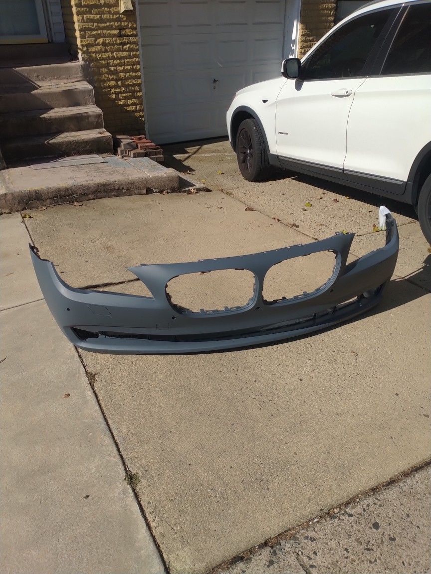 BMW X7 Front Bumper New Open Box