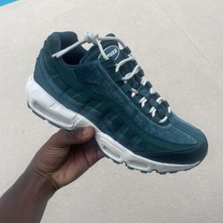 Nike Air Max 95 velvet teal #nike