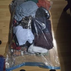 Ladies clothes pack (around 20-30 LB)