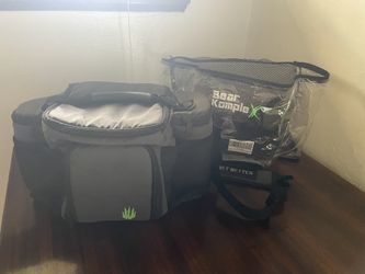 BearKompleX Meal Prep Bag With Food Containers NEW!!