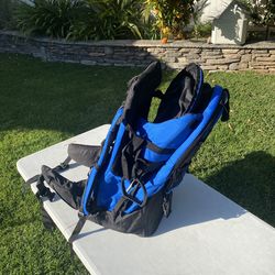 Brand New Clevr Plus Baby Child Carrier Pack