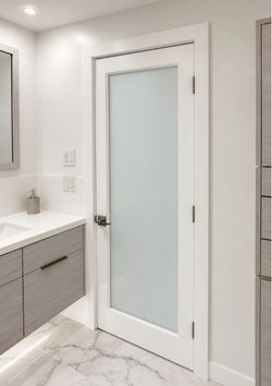 INTERIOR 1 GLASS SOLID CORE DOORS πͺ