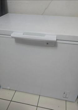 Chest Freezer in White/ Freezer blanco