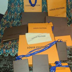 Designer Gift Boxes & Dust Covers