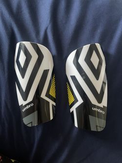 Umbro Shin Pads