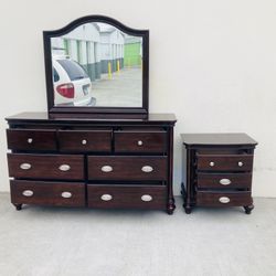 Dresser 