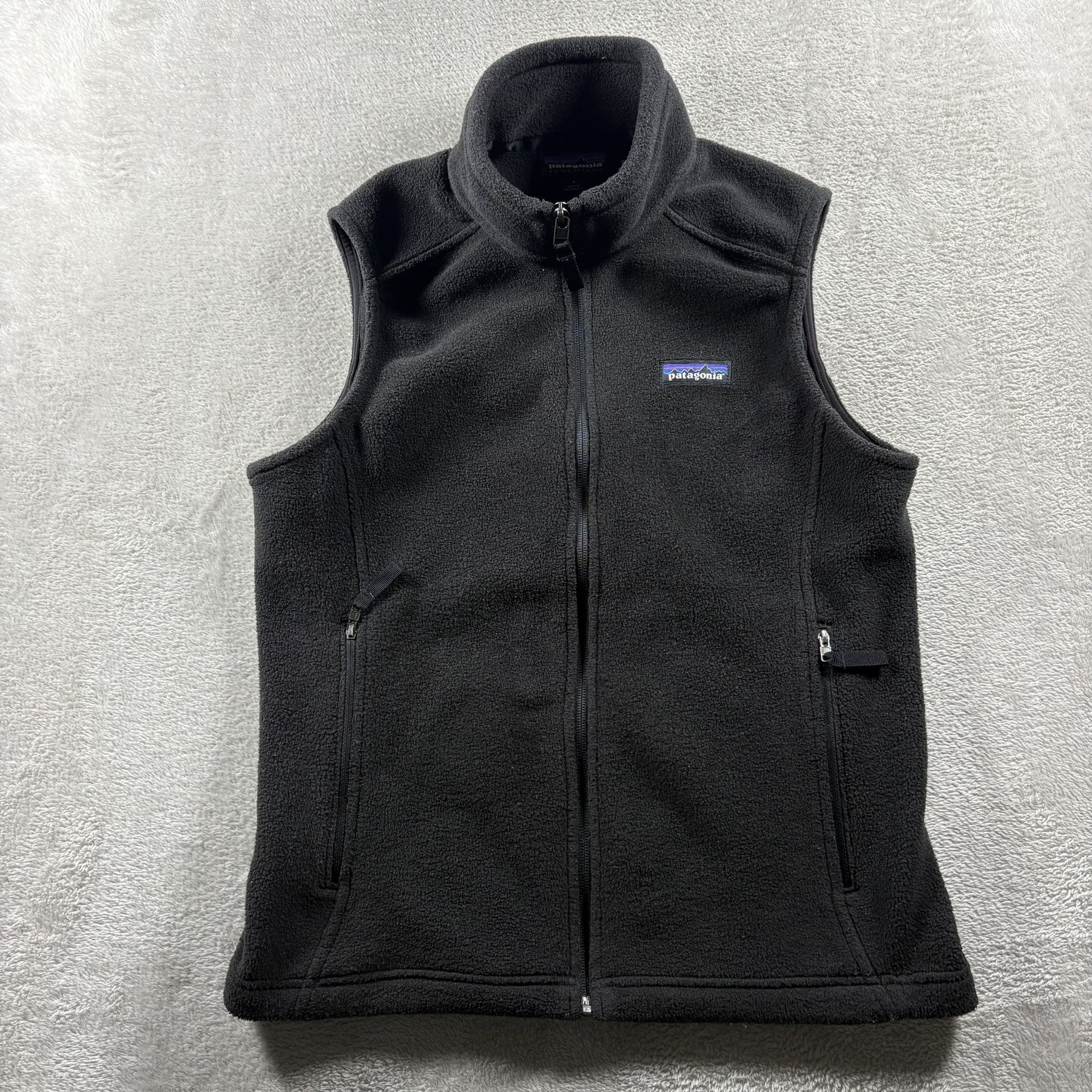 Patagonia Vest Men’s S Black Synchilla Fleece Outdoor Hike Camp Logos #2865