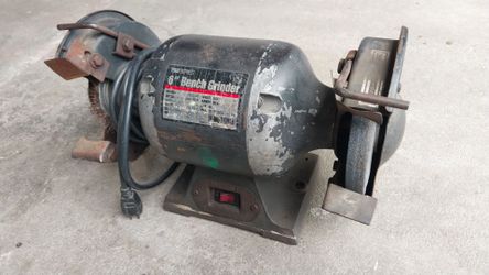 BENCH GRINDER IN EXCELLENT WORKING CONDITION
