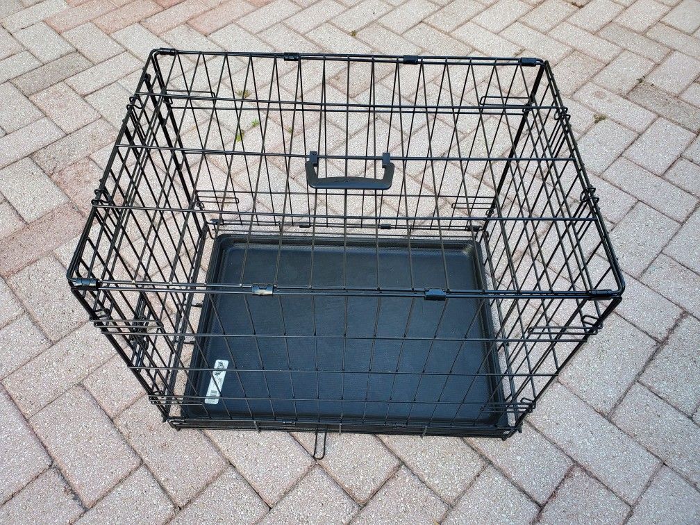 Dog Crate / Kennel / Cage - 24 x 17 x 19 (12 to 25 lbs.)