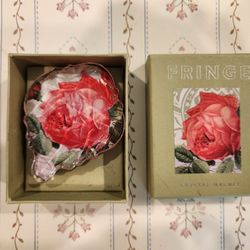 Fringe brand floral crystal magnet in the original box 