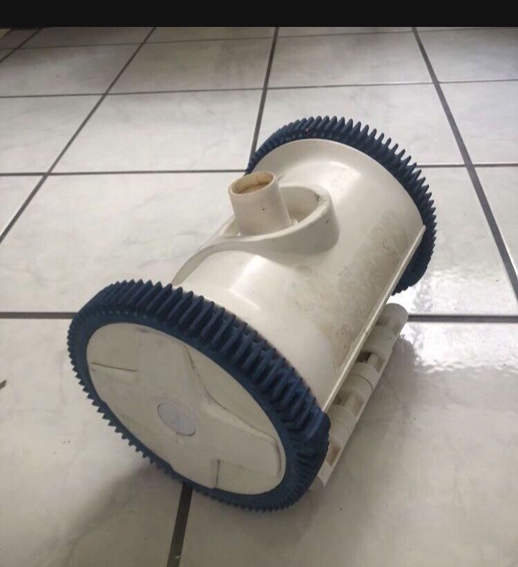 Pool Cleaner Hayward 2 Wheeler