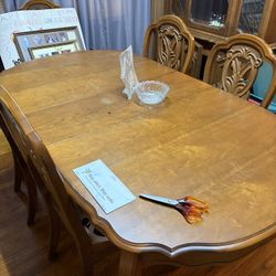 Dining Room Table 
