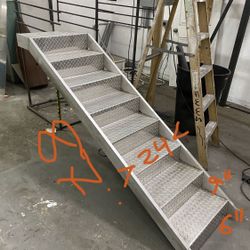 Boat Dock Access  Step ladder      CASH or ZELLE 