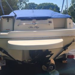 2000 Searay 21' Sundeck