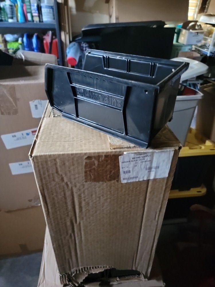 12 Pack Akrobin Black 11x5x5