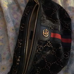 GUCCI BAG THROW A PRICE!!