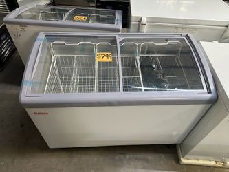 Brand New Commercial Glass Display Freezeef