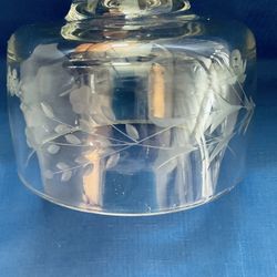 Beautiful Vintage Princess House Etched Cloche/dome