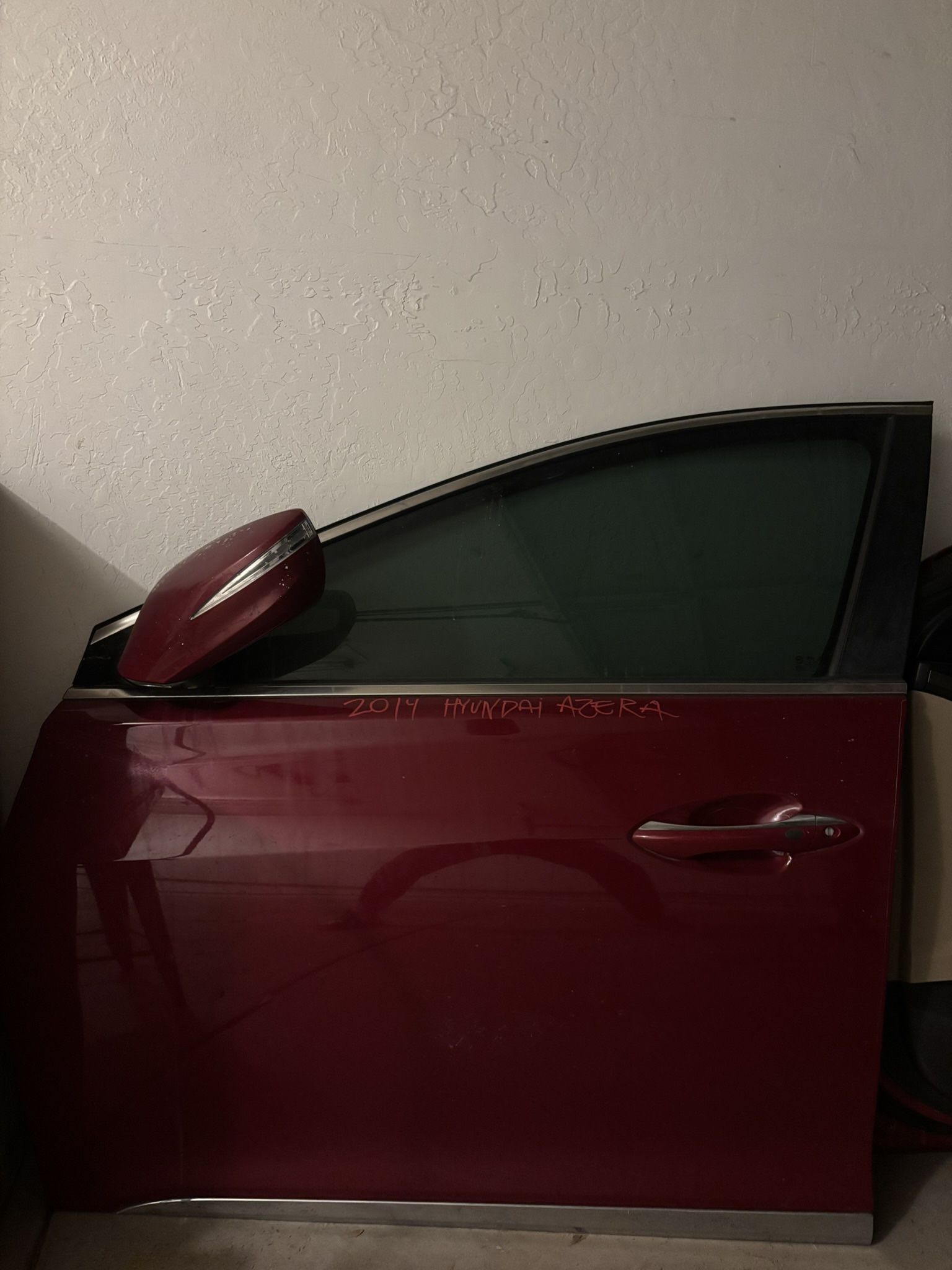 2013 - 2016 Hyundai Azera Parts (Doors, Seats)