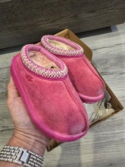 Uggs Tasman kids sz10 preowned 