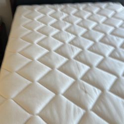 Full Mattress + Top Tempurpedic