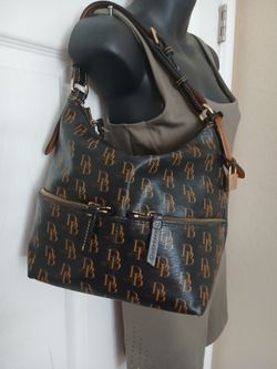 Vintage 1975 Dooney & Bourke Shoulder Bag