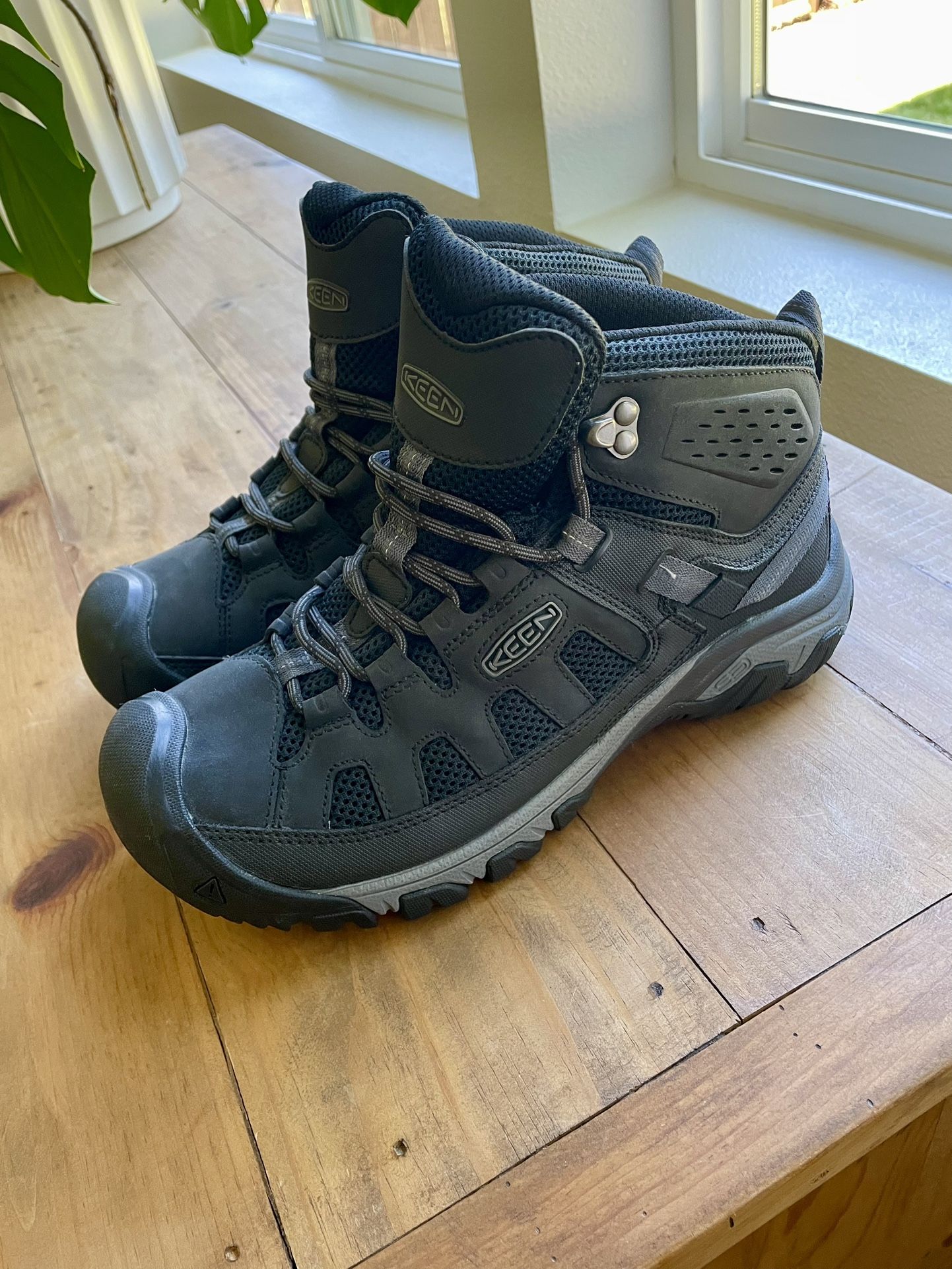 Keen Hiking Boots