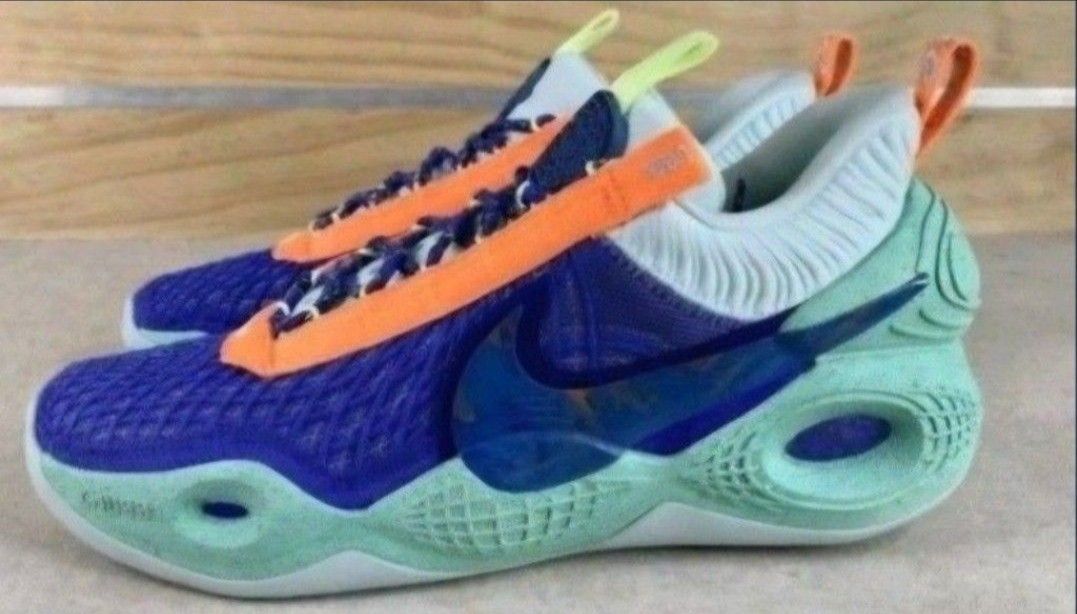 Nike Cosmic Unity Sapphire/Green Glow. - Men's Size