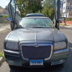 2005 Chrysler 300 Touring 91k Miles Lambo Doors All Around 
