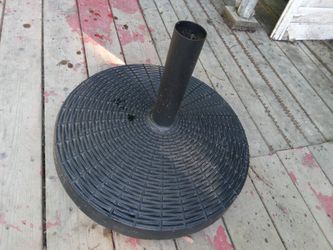 Umbrella stand with locking wheels