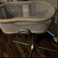 Halo BassiNest Swivel Sleeper Premiere Series, Pebble 