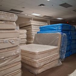 Mattress 70% Off 100% Financing 