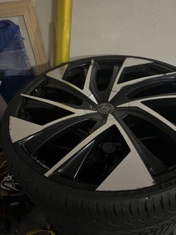 28in Lexani Rims Great Price